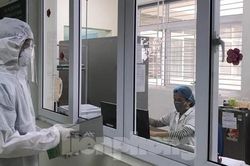 Ngày 17/1, số ca COVID-19 tăng gần gấp đôi sau 24 giờ