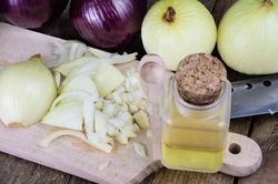 7 lợi ích tuyệt vời của nước ép hành tây với sức khỏe