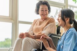 Công nghệ AI đón đầu bùng nổ dân số già