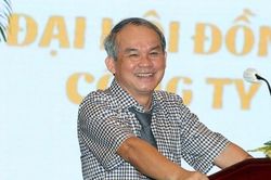 Bầu Đức đòi giải tán HAGL, bỏ V-League 2023 khi bị 'tuýt còi' tài trợ