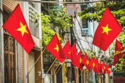 Thông báo về việc treo cờ Tổ quốc dịp Tết Nguyên đán Quý Mão năm 2023