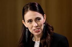 Tuyên bố từ chức đầy bất ngờ của thủ tướng New Zealand