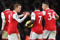 Những nhân tố nào ảnh hưởng tới tham vọng vô địch Ngoại hạng Anh của Arsenal?