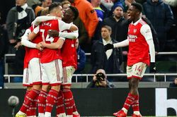 Hậu derby Bắc London: Chớ ngủ quên trên đỉnh bảng, Arsenal!