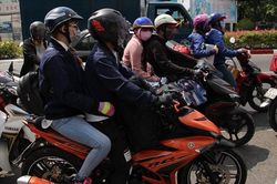 Tự lái xe về quê ăn Tết, cần lưu ý điều gì?