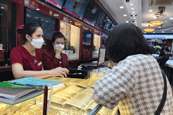 Cận Tết, giá vàng tiến sát mốc 68 triệu đồng/lượng