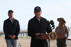 Ông Biden lên tiếng về bê bối tài liệu mật