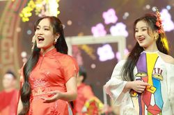 'Nồng nàn vị Tết': Chào đón năm mới 2023 cùng dàn ca sĩ Sao mai