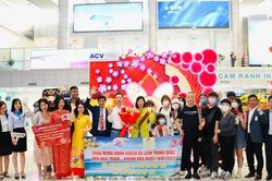 Khách du lịch Trung Quốc bắt đầu trở lại Khánh Hòa