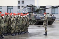 NATO tập trung tăng cường khả năng phòng thủ và răn đe