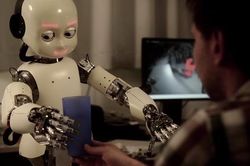 Robot dọn dẹp đang được nhiều gia đình ưa chuộng, nhưng liệu có thể thay thế được sức người hoàn toàn?