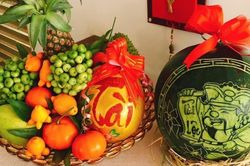 Dịch vụ gói hoa cúng, mâm ngũ quả bạc triệu
