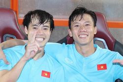 Hải Quế lần đầu gói bánh chưng, nhận làm trưởng hội anti-fan của Văn Toàn