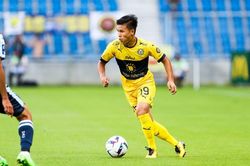 Pau FC chào đón Quang Hải trở lại