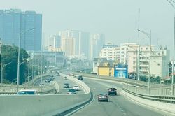 Cận cảnh giao thông Thủ đô ngày 30 Tết