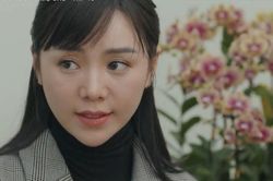 Quỳnh Kool tung tấm ảnh thẻ gây 'sóng gió' trong 'Đừng làm mẹ cáu'