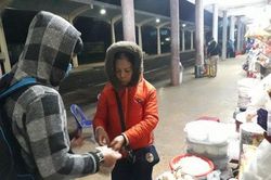 Giáo dục Giáo dục Sân ga ngày cuối năm