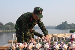 Trận địa pháo hoa tại Hà Nội sẵn sàng khai hỏa đêm giao thừa
