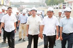 Nhận diện khó khăn, vượt thách thức, quyết tâm hoàn thành nhiệm vụ KTXH năm 2023