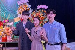 Chứng kiến Erik chạy show khi giao thừa, gia đình Hoa Dâm Bụt vẫn quyết tâm làm điều này