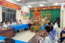 Đêm giao thừa xúc động của những người lính trực