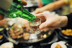 Hệ lụy từ lạm dụng rượu, bia ngày Tết