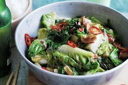 Món rau mang ý nghĩa đem lại tiền tài trong bữa cơm ngày Tết