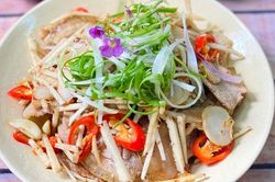 Món thịt xào ngon miệng được cho là mang lại may mắn đầu năm