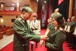 'Sức nóng' của tác phẩm đoạt Giải A báo chí Búa Liềm Vàng trong Công an nhân dân