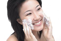 4 nguyên tắc 'vàng' để da không bao giờ bị mụn trứng cá