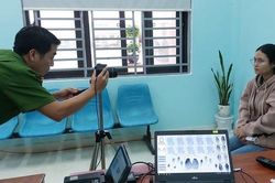 Tổ chức thu nhận, cấp CCCD cho người dân xuyên Tết