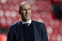 HLV Zidane muốn dẫn dắt Chelsea