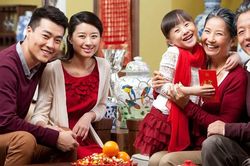 Kỹ năng xử lý những tình huống khó xử của con trẻ khi khách đến nhà