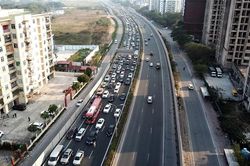Người dân trở về Hà Nội từ sớm để tránh cảnh ùn tắc