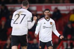 Man.United đặt một chân vào chung kết cúp Liên đoàn