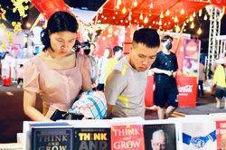 TP Hồ Chí Minh: Đường sách Tết Quý Mão đón 585.000 lượt người đến tham quan, mua sách