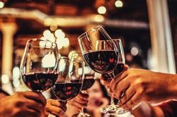 Độc đáo phong tục đón năm mới của người Pháp