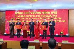 Chủ tịch Quốc hội chúc Tết các cơ quan báo chí Quốc hội