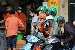 Thị trường giao đồ ăn tỷ USD đang nằm trong tay ai?
