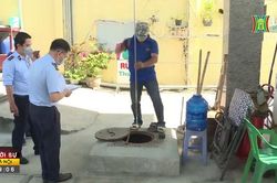 Kiểm tra cửa hàng xăng dầu treo bảng 'nghỉ Tết'