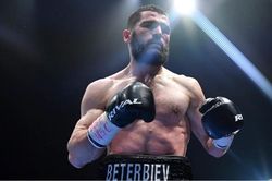 Nhà vô địch boxing Artur Beterbiev hướng tới năm 2023 mang tính bước ngoặt