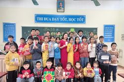 Tạo hứng thú cho học sinh ngày đầu quay lại trường