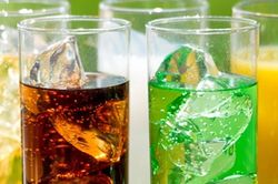 Trẻ 10 tuổi sốc phản vệ sau uống nước ngọt có ga