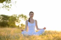 Ngủ dậy bạn làm 4 việc này giúp sống trường thọ, nhất là điều thứ 3 ai cũng có thể làm được