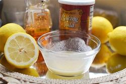 Lấy baking soda, dầu ô liu và muối làm thế này, da bật hẳn 2 - 3 tone