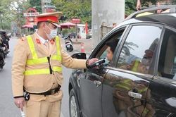 Đi khai Xuân, nhiều ma men bị CSGT 'lì xì' biên bản phạt cồn và giữ xe