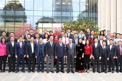 Chủ tịch UBND thành phố Hà Nội động viên sản xuất đầu năm tại Tập đoàn Thành Công