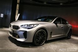 Cận cảnh KIA Stinger phiên bản cuối cùng