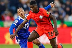 Thực hư chuyện sao Brighton nghỉ tập chỉ để đòi chuyển sang Arsenal