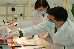 Năm 2023, viên chức có thể làm việc qua 65 tuổi mới nghỉ hưu